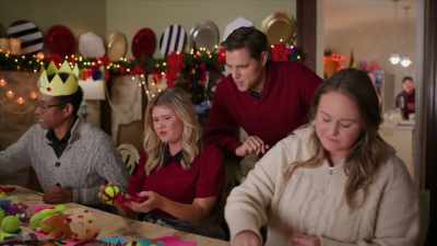 You know what,
it's big stripes alternating - Rescuing Christmas