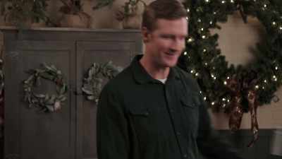You know what, let's
have that pie now. - Christmas Wreaths and Ribbons