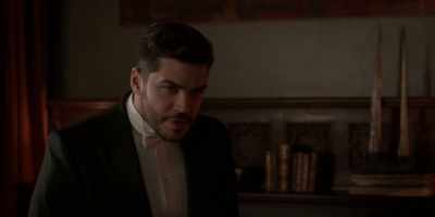 - You know what the
secret to power is? - Vampire Academy
