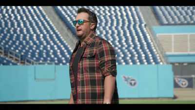 You know what nobody thinks about
when you sell out stadiums? - It's All Country
