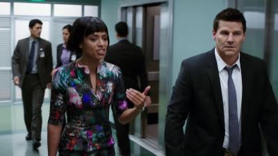 You know what?
You shouldn't be here, not now. - Bones