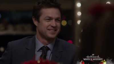 You know,
when we invited you - Christmas in the Air