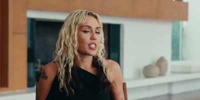 You know,
whether it's "sticky, sweet lemonade" - Miley Cyrus - Endless Summer Vacation (Backyard Sessions)