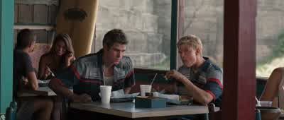You know who her father is, right? - The Last Song
