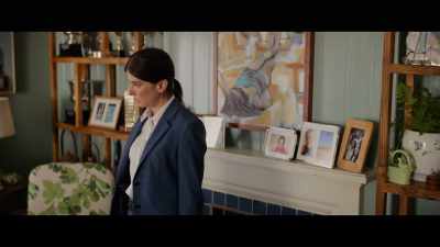 - You know why
she would have left it? - Apples Never Fall
