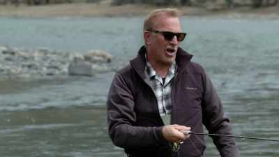 You know, wild game
everywhere, geology everywhere. - Yellowstone: One-Fifty