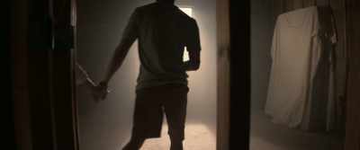 You know, with a little TLC
this room will be beautiful. - A Savannah Haunting