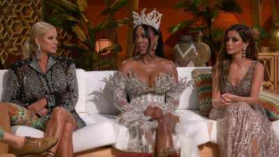 - You know, yeah.
- Yeah, they've been friends - The Real Housewives of Dubai