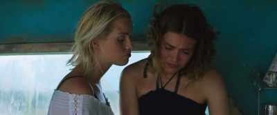 You know, you're not gonna make
Stuart jealous - 47 Meters Down