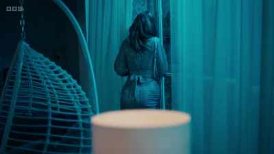 You know, you've got a lovely voice. - Mood