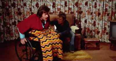You lay one hand on her. - Five Loose Women