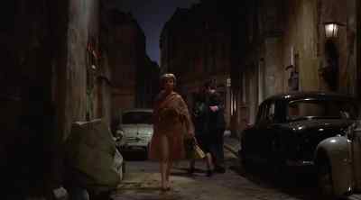 You like to be by yourself? - The Roman Spring of Mrs. Stone