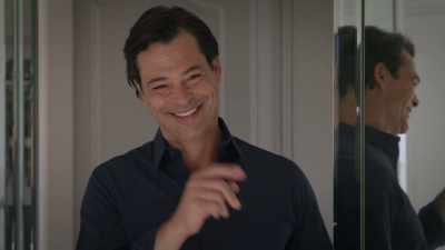 You like her. I knew it. - The Wrong Mr. Right