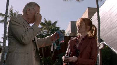You like that up your ass like that?
It doesn't bother you? - Ray Donovan