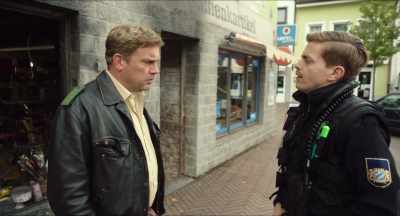 You listen around, because somebody
must have overheard something. - Guglhupfgeschwader