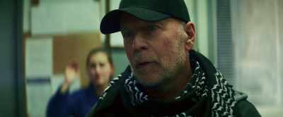 - You look it.
- Thanks. - Deadlock