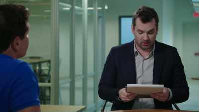 >> YOU LOOK LIKE YOU'RE IN - The Jim Jefferies Show