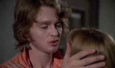 - You look so sad.
- It'll pass. - Demons of the Mind