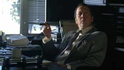 - You lookin' for
me? I'm Ethan Boggs. - Dead Wrong