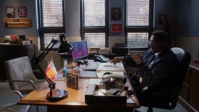 You looking for me, Chief? - Chicago Fire