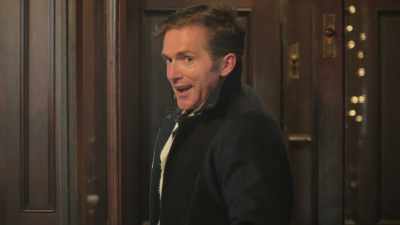 ♪ You and me, dancing
in slow motion ♪ - Christmas at the Chateau