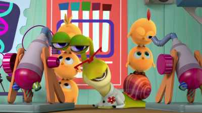 -You mean little scientists!
-[chirping] - The Chicken Squad