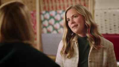 You meet someone
who's clearly interested, - Unwrapping Christmas: Tina's Miracle