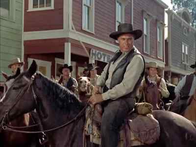 You men quit! I want to talk to you! - The Lone Ranger