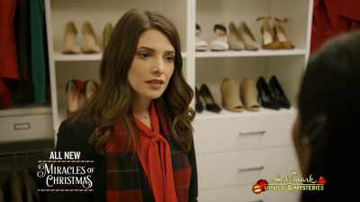 - You mentioned you had an ex
named Zach, - Christmas On My Mind