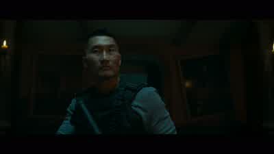 You might wanna leave, major. - Hellboy