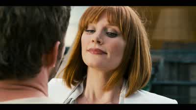 You might want to change your shirt. - Jurassic World