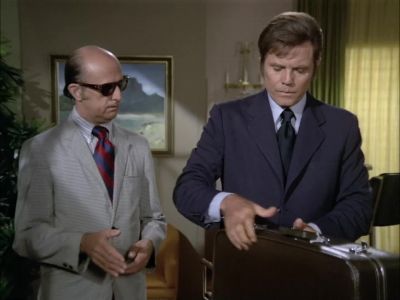 You mind if I repack it now?Go ahead. - Hawaii Five-O