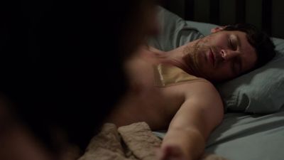 You mind... moving closer? - Marvel's Jessica Jones
