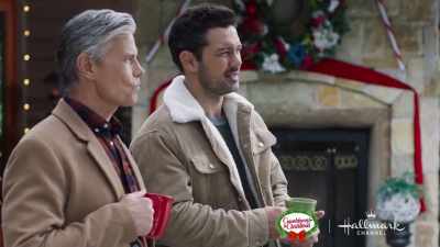 You mind pulling
the finances together - Coyote Creek Christmas
