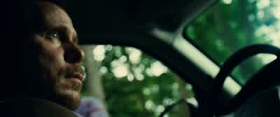 You mind putting your hands on the steering wheel? - Taken 3
