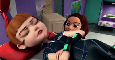 -You missed infiltration training.
-So? - Spy Kids: Mission Critical