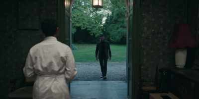 -You moved in here a week ago?
-Yep. - House of Spoils