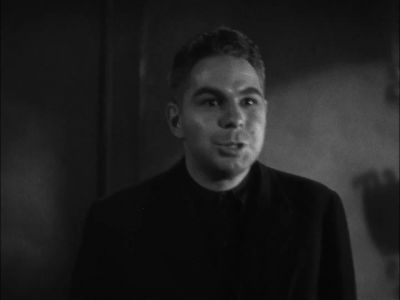 You must be destroyed - The Return of the Vampire
