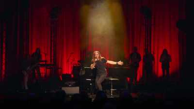 You must be shitting
yourselves with excitement. - Tim Minchin: Back