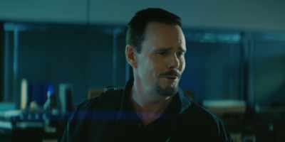 You must be special agent Mueller.
I'm your new transfer. - Wire Room