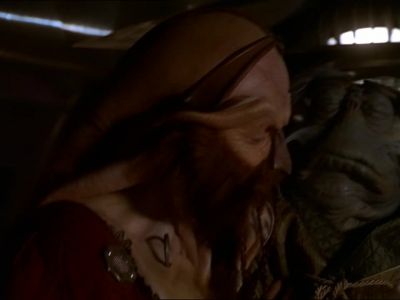 You must hold still. - Farscape