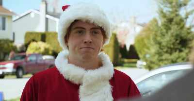 You must really love
Christmas to be dressed - The Key to Christmas
