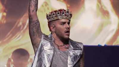 'You need an extraordinary
figurehead - Queen: Rock the World