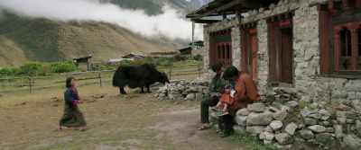 You need clean your nails for that. - Lunana: A Yak in the Classroom