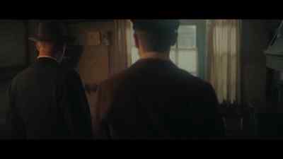 You need to come in here! - A Small Light