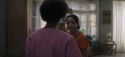 -You need to eat.
-Okay. - Tuesday