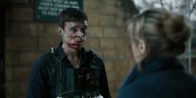 You need to go inside.
It's okay. It's completely safe. - Bodyguard