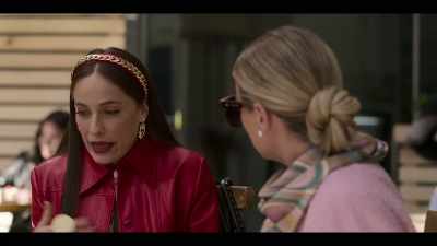 You need to have a great resume, - ¿Quieres ser mi hijo?