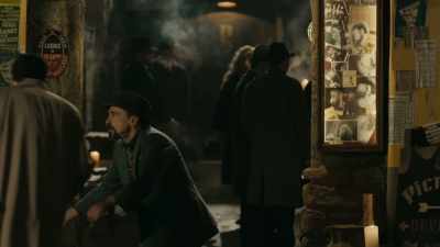 You need music, you need Champagne,
you need... - Maigret in Montmartre