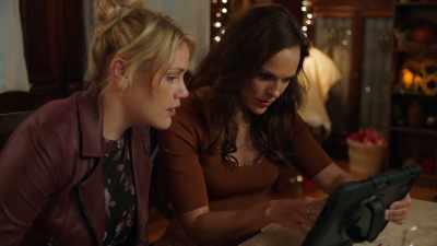 You need to open another tab
to get into the expenses. - Autumn at Apple Hill